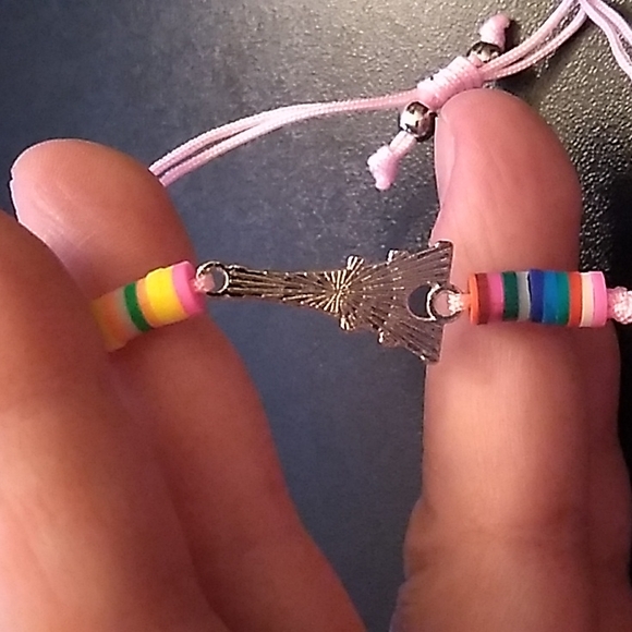 BBTO Gorgeous Eiffel Tower Bracelet w Pink Cording up to 10 inches - Picture 6 of 6